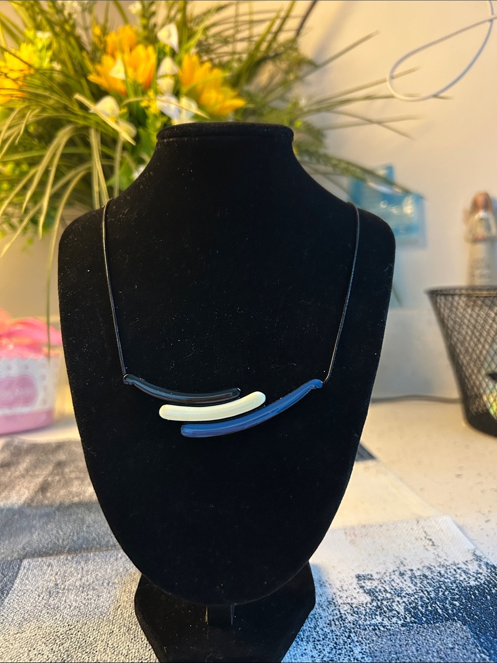 Forever 21 Curved Enamel Bar Necklace in Blue, Cream & Black
